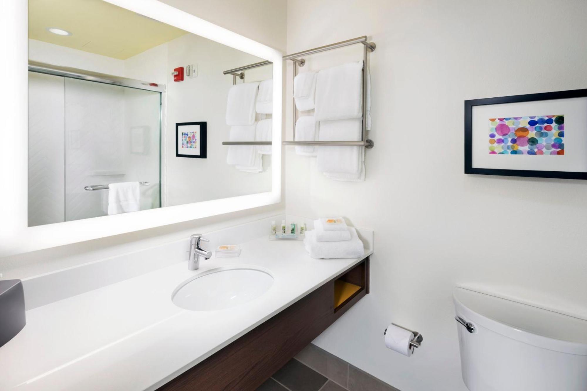 Holiday Inn & Suites Arden - Asheville Airport By Ihg Exterior foto