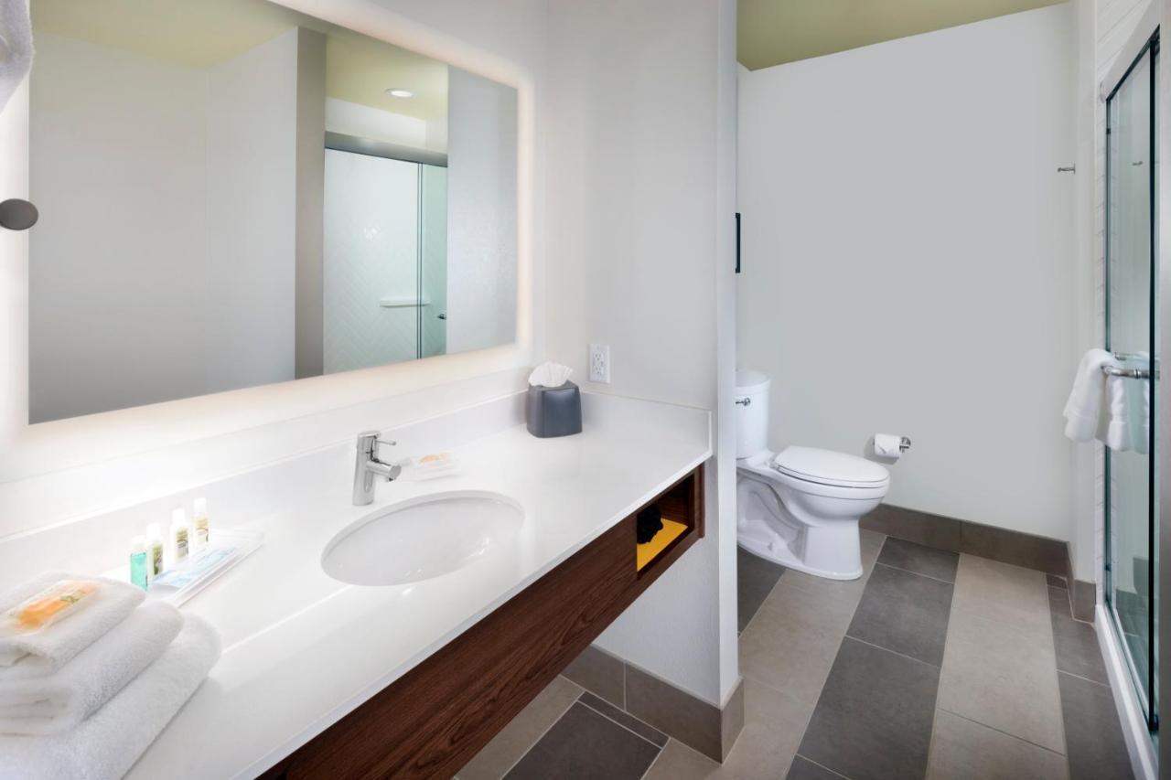Holiday Inn & Suites Arden - Asheville Airport By Ihg Exterior foto